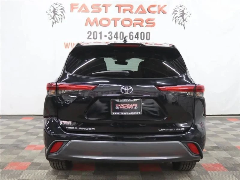 2021 Toyota Highlander - Image 5 of 12