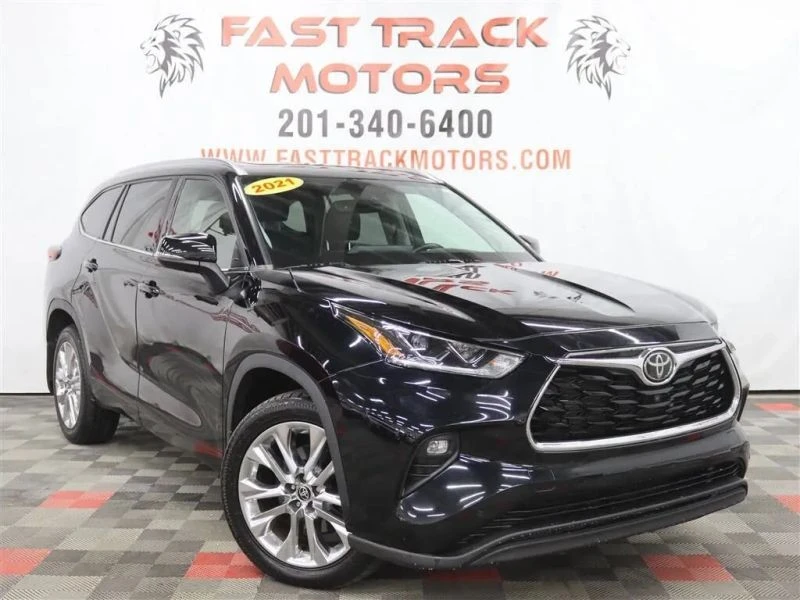 2021 Toyota Highlander - Image 3 of 12
