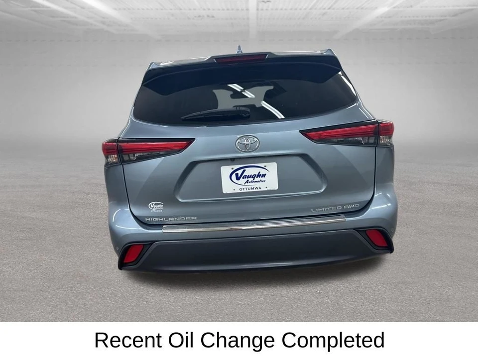 2021 Toyota Highlander - Image 11 of 21