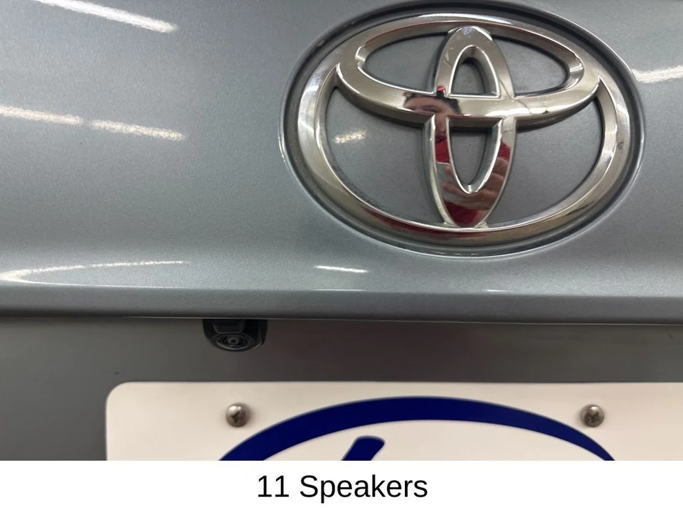 2021 Toyota Highlander - Image 16 of 21
