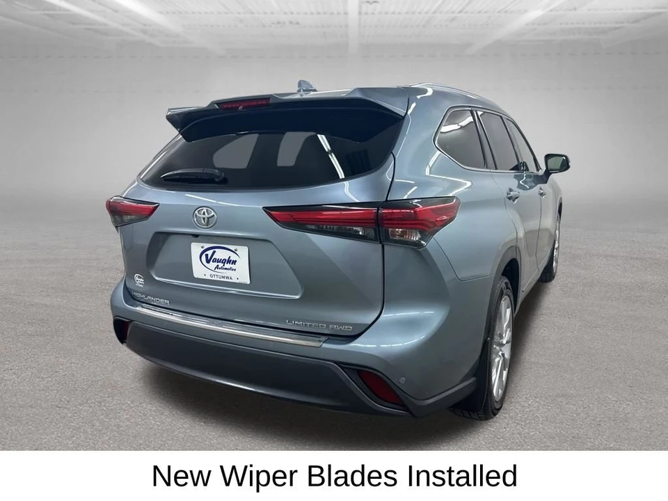 2021 Toyota Highlander - Image 12 of 21