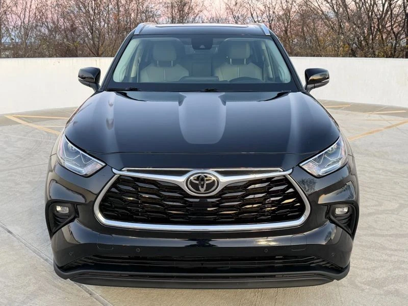 2021 Toyota Highlander - Image 7 of 12