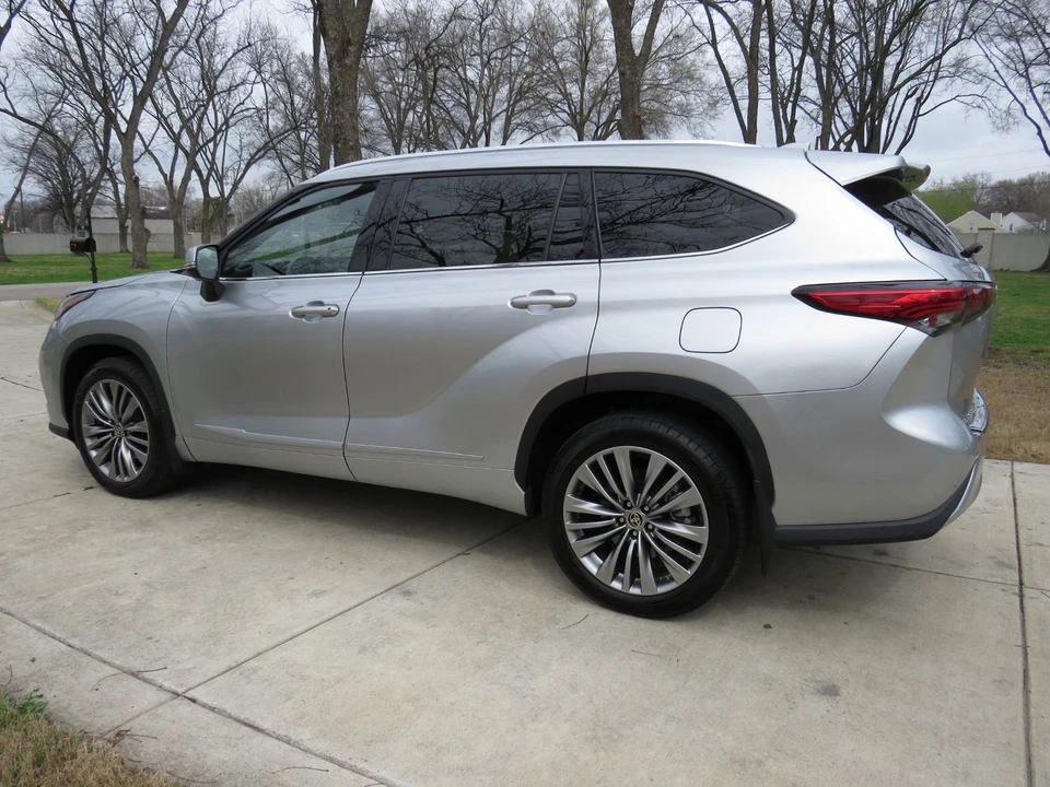 2021 Toyota Highlander - Image 5 of 12