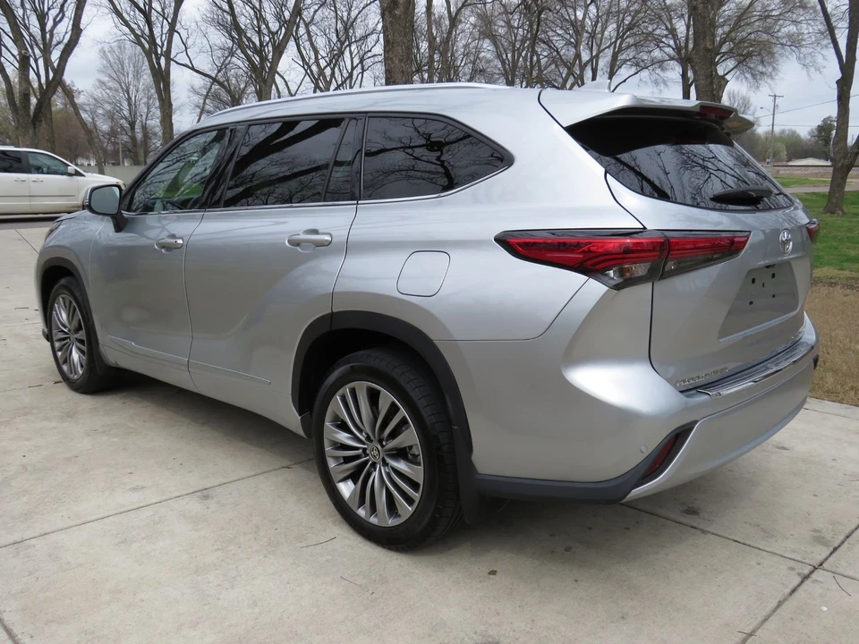 2021 Toyota Highlander - Image 6 of 12