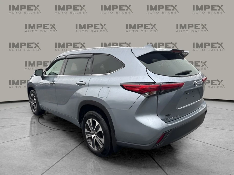 2021 Toyota Highlander - Image 3 of 12