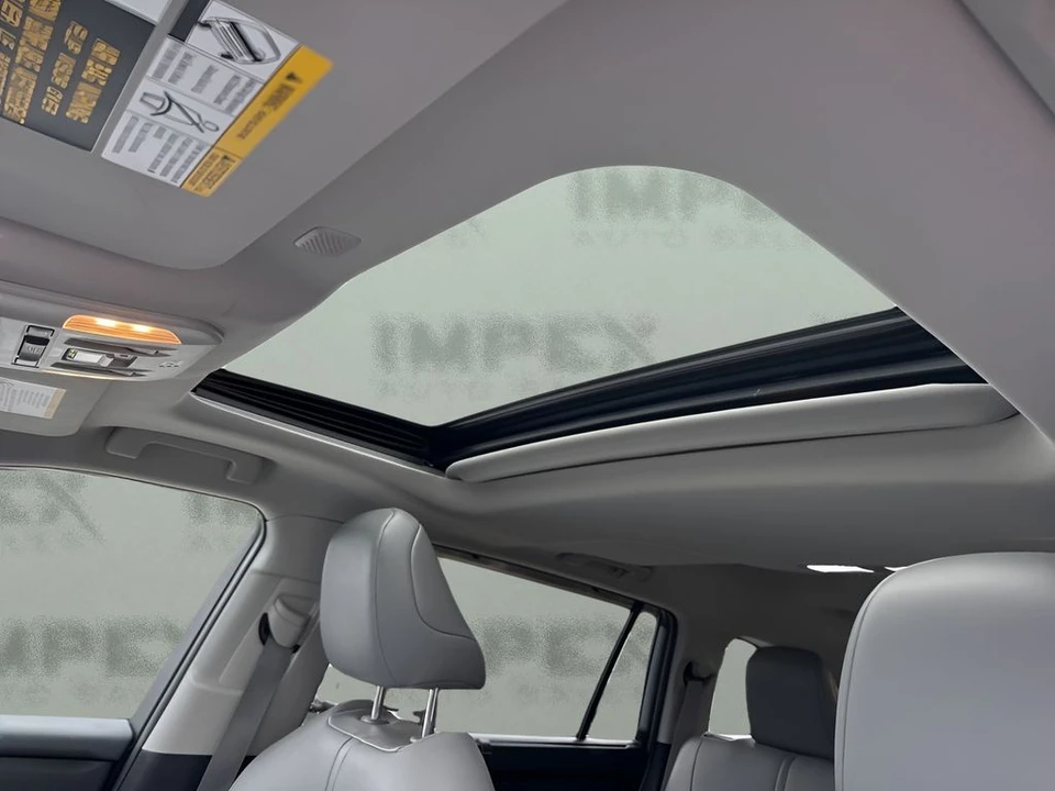2021 Toyota Highlander - Image 11 of 12