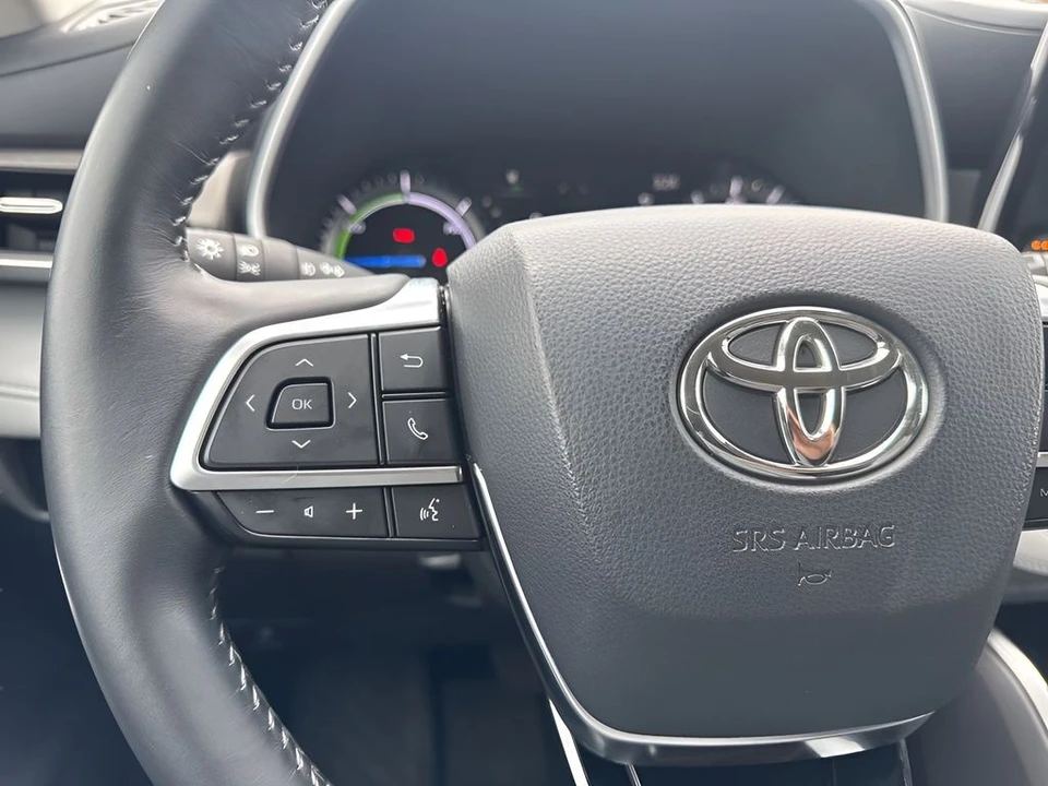 2021 Toyota Highlander - Image 16 of 21