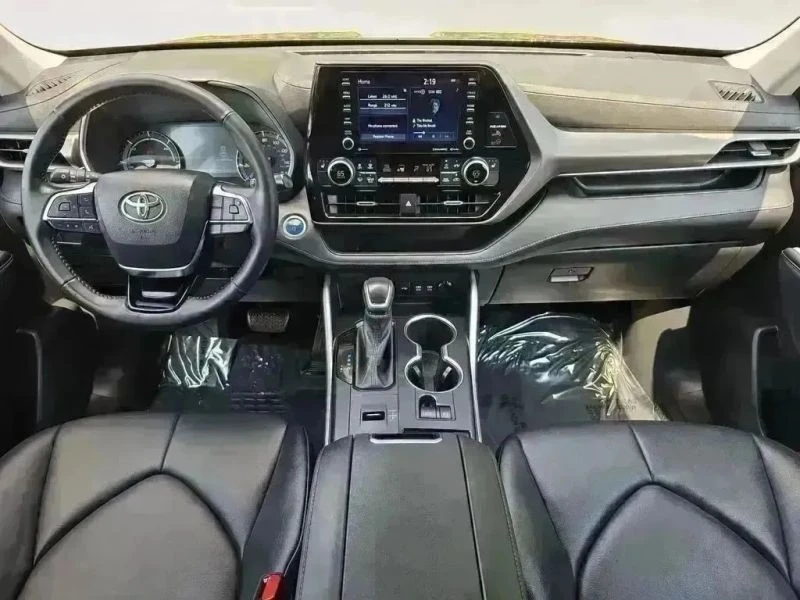 2021 Toyota Highlander - Image 10 of 12
