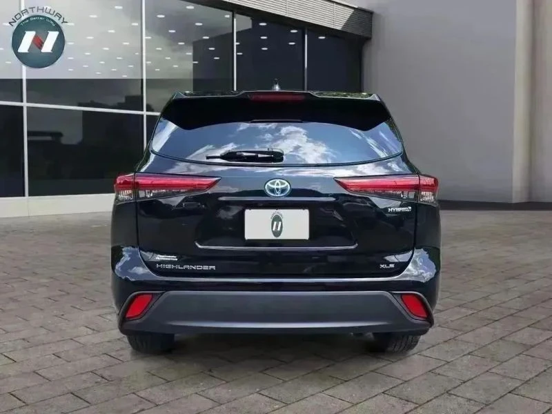 2021 Toyota Highlander - Image 4 of 12
