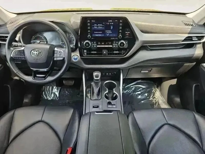 2021 Toyota Highlander - Image 10 of 12