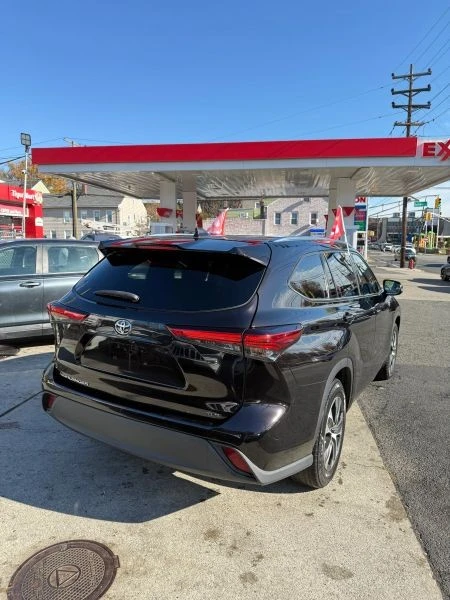 2021 Toyota Highlander - Image 6 of 11