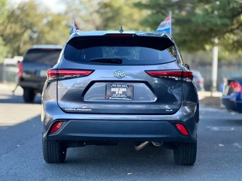 2021 Toyota Highlander - Image 5 of 12