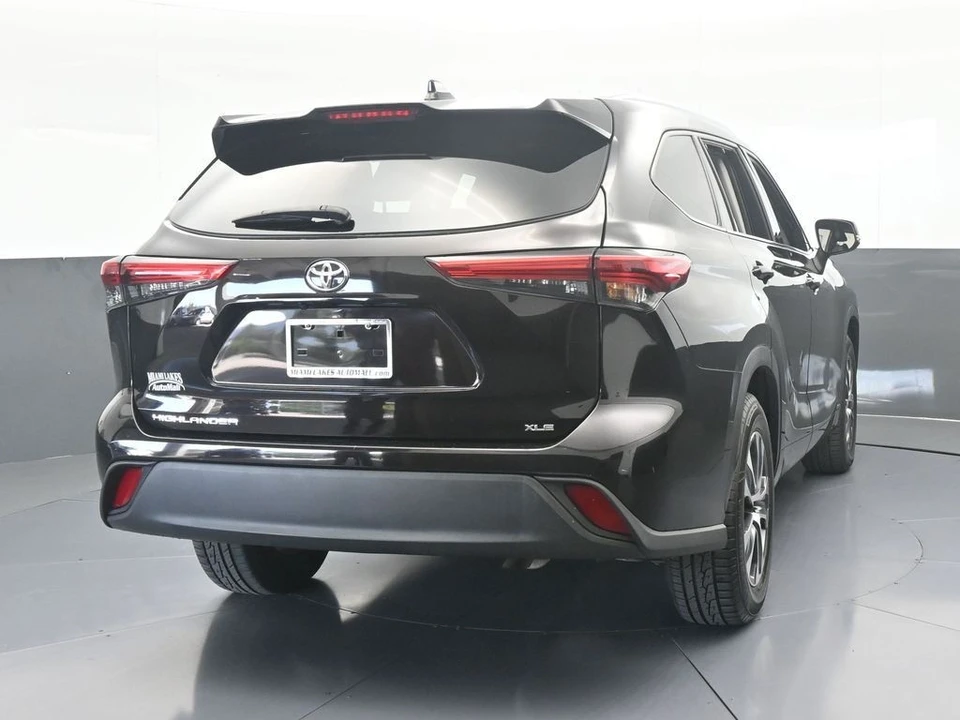 2021 Toyota Highlander - Image 5 of 12