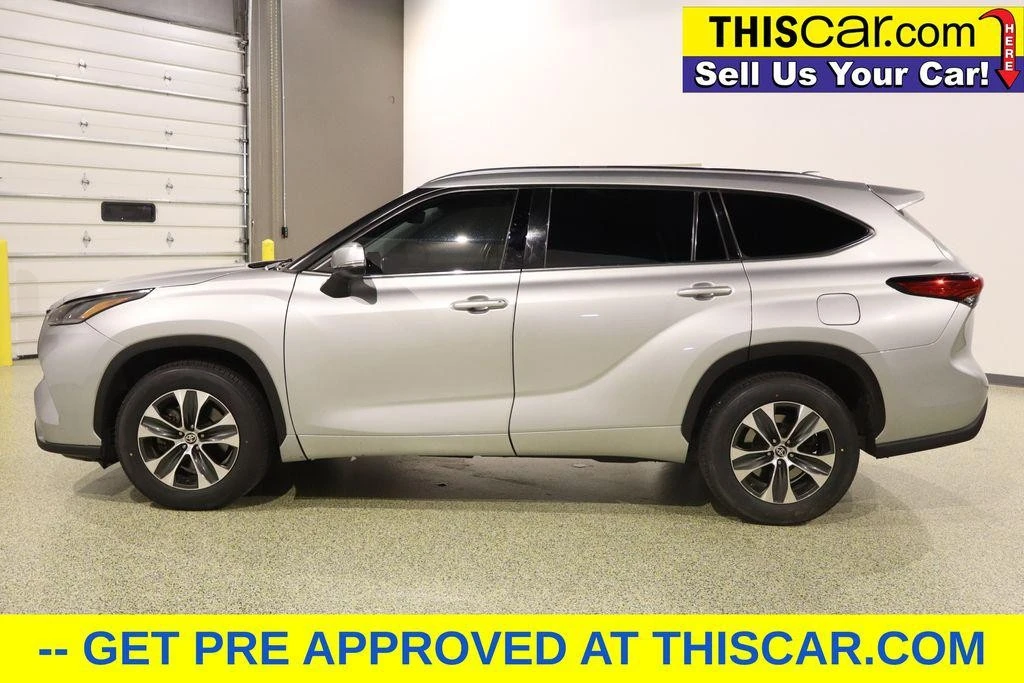 2021 Toyota Highlander - Image 5 of 12