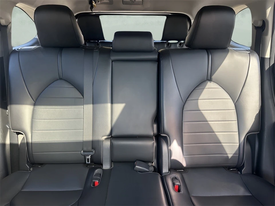 2021 Toyota Highlander - Image 12 of 12