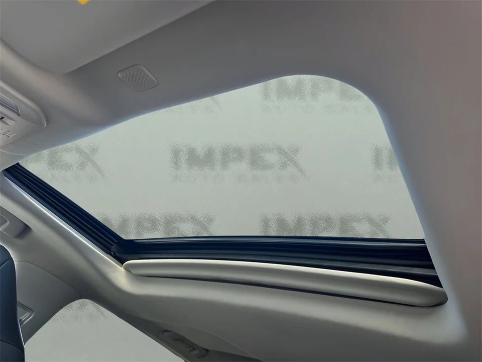 2021 Toyota Highlander - Image 11 of 12
