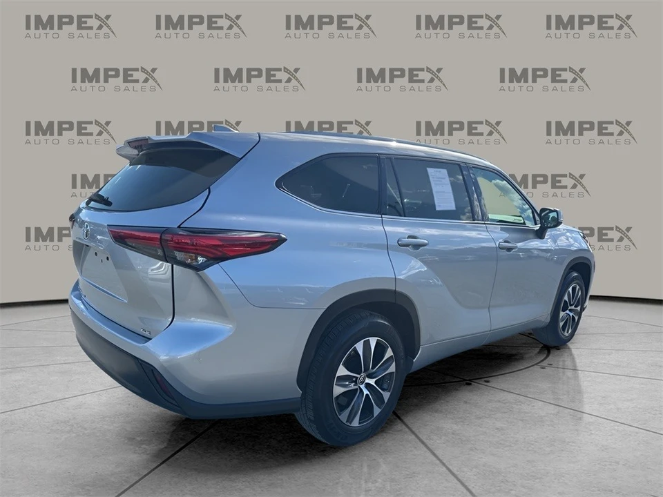 2021 Toyota Highlander - Image 5 of 12