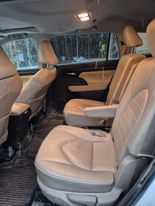 2021 Toyota Highlander - Image 5 of 5