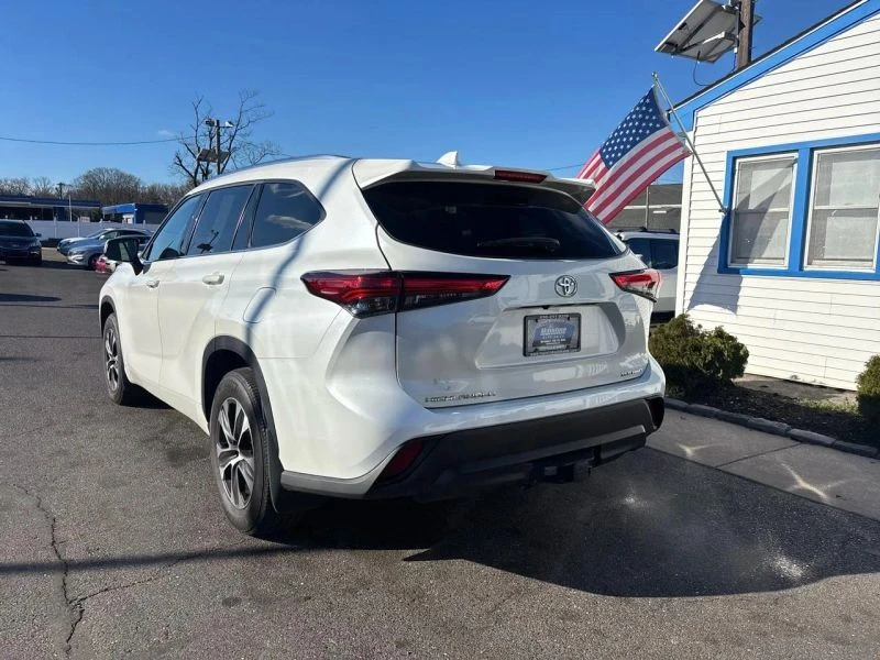 2021 Toyota Highlander - Image 5 of 12