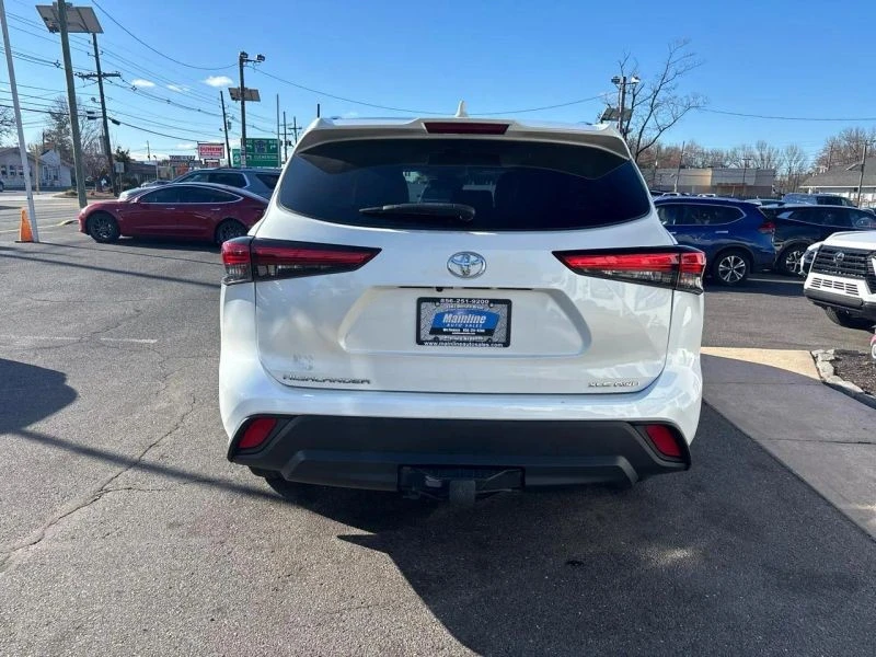 2021 Toyota Highlander - Image 6 of 12