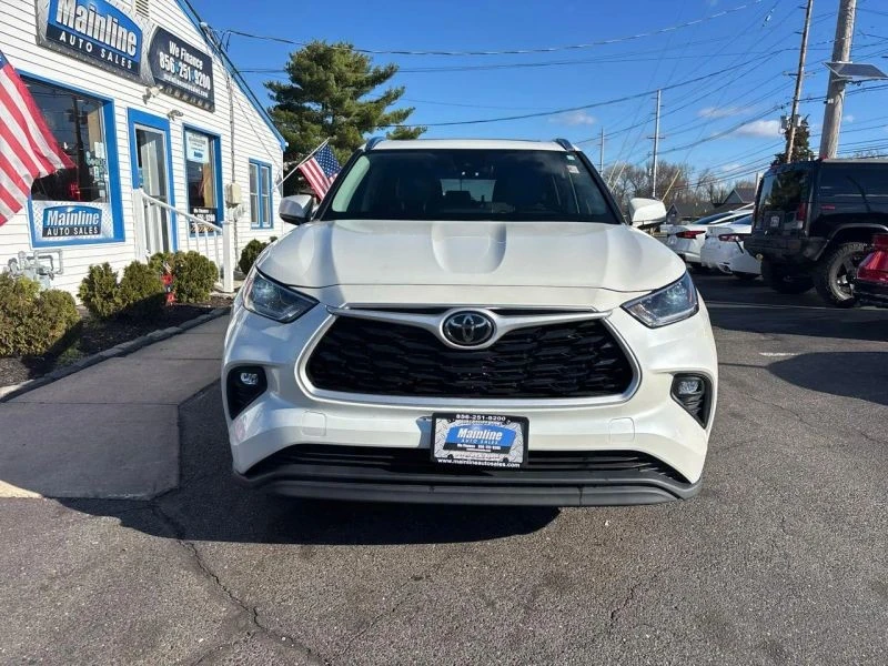 2021 Toyota Highlander - Image 11 of 12