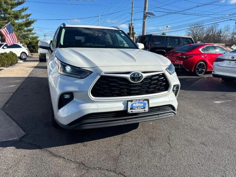 2021 Toyota Highlander - Image 10 of 12