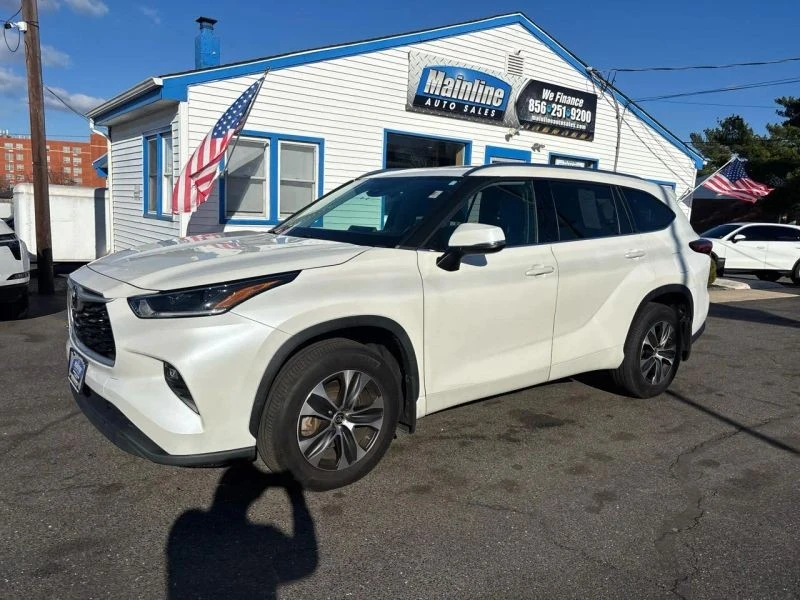 2021 Toyota Highlander - Image 3 of 12