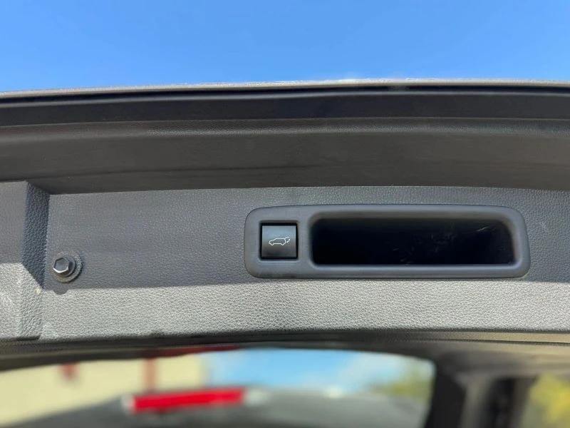 2021 Toyota Highlander - Image 11 of 12