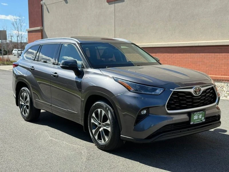 2021 Toyota Highlander - Image 3 of 12