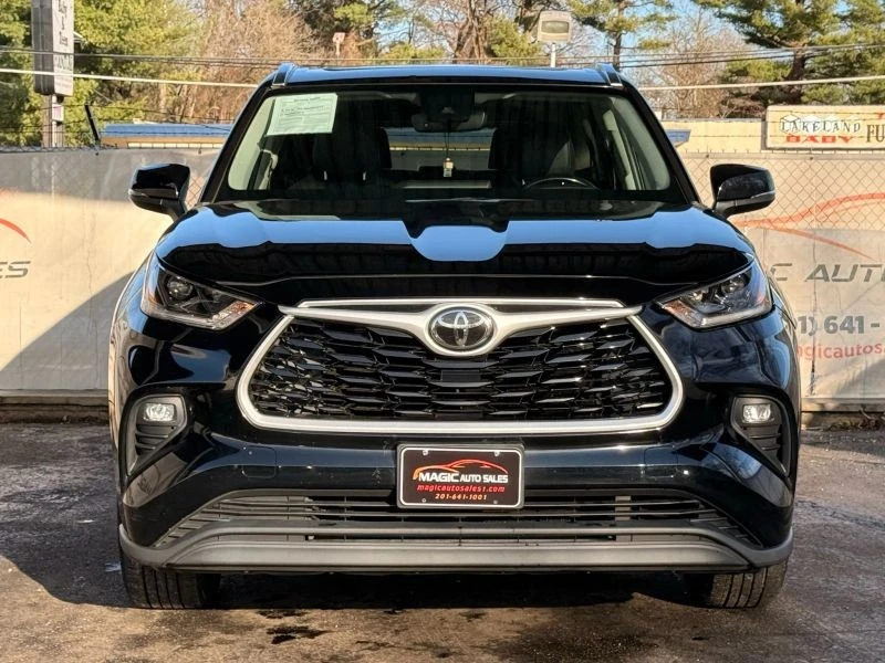 2021 Toyota Highlander - Image 5 of 12