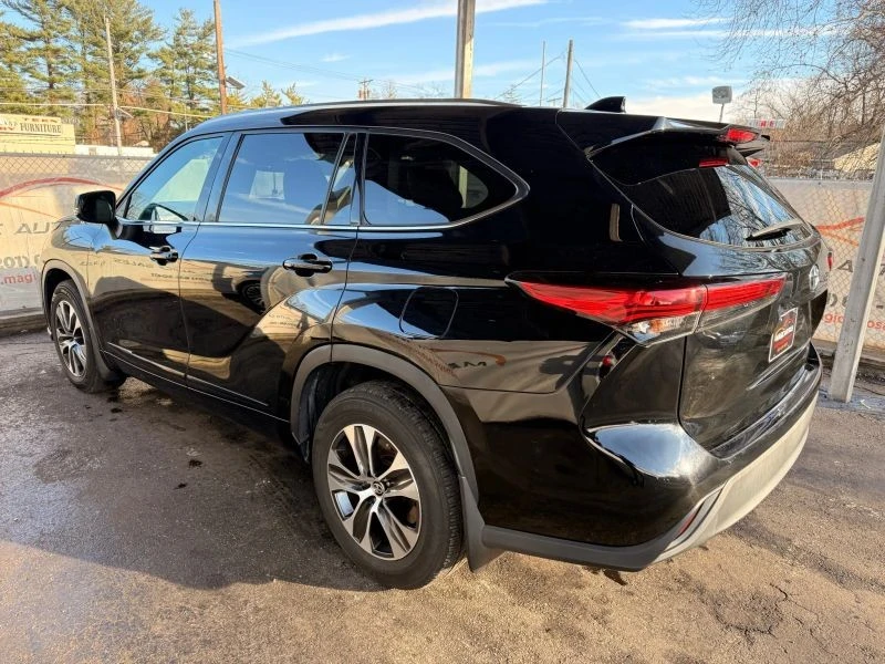 2021 Toyota Highlander - Image 12 of 12