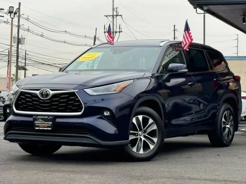 2021 Toyota Highlander - Image 4 of 12