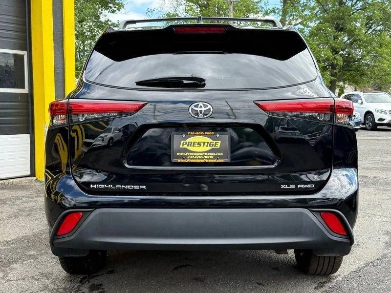 2021 Toyota Highlander - Image 5 of 12