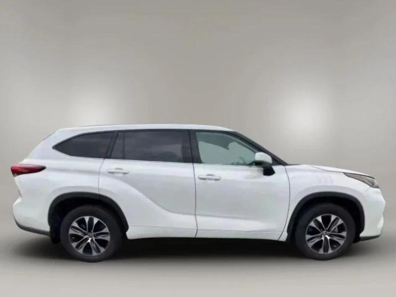 2021 Toyota Highlander - Image 6 of 12