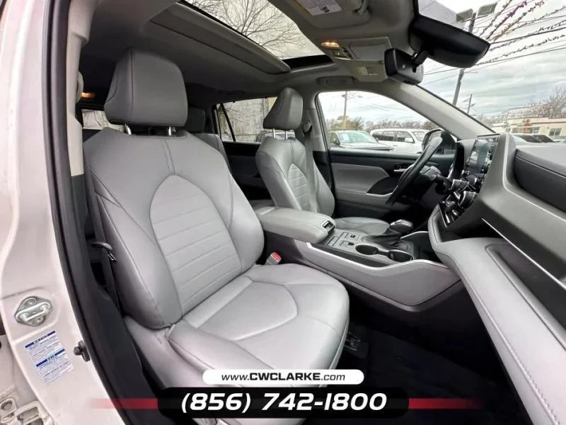 2021 Toyota Highlander - Image 12 of 12