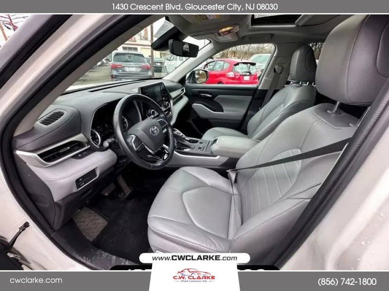 2021 Toyota Highlander - Image 9 of 12