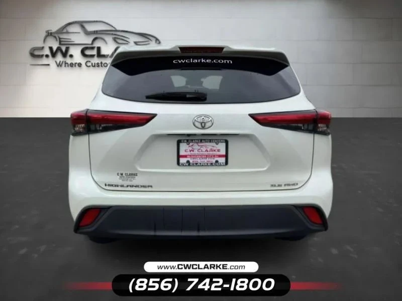2021 Toyota Highlander - Image 4 of 12