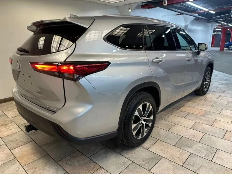 2021 Toyota Highlander - Image 5 of 12