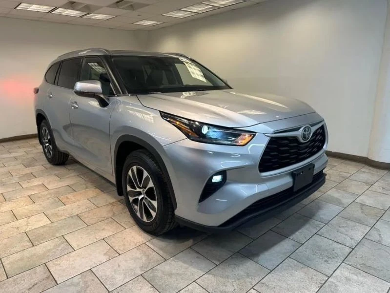 2021 Toyota Highlander - Image 7 of 12