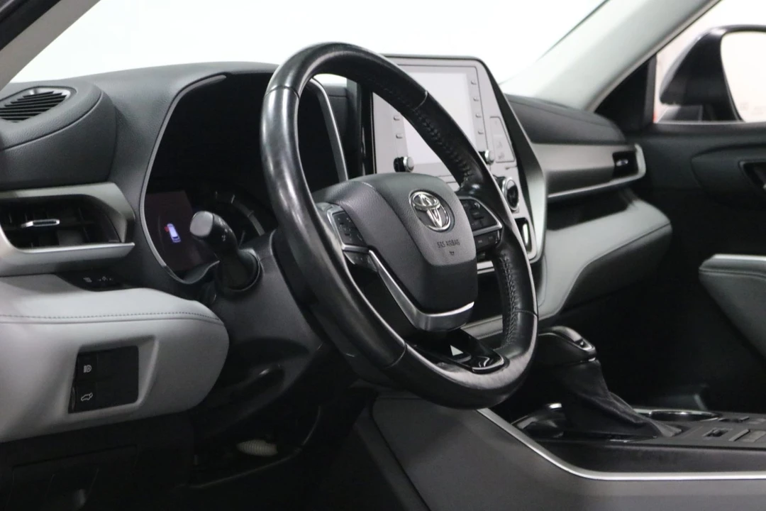 2021 Toyota Highlander - Image 12 of 12