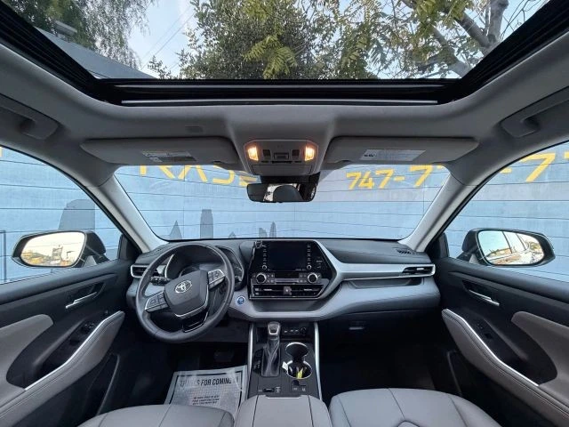 2021 Toyota Highlander - Image 21 of 21