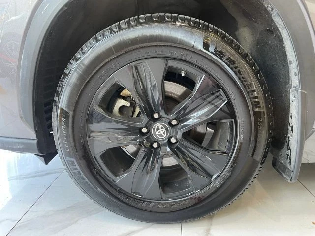 2021 Toyota Highlander - Image 31 of 31