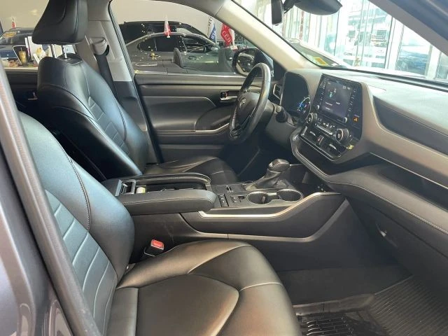 2021 Toyota Highlander - Image 27 of 31