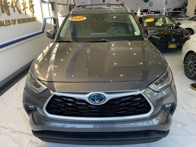 2021 Toyota Highlander - Image 2 of 31