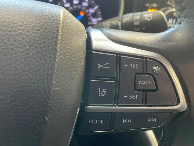 2021 Toyota Highlander - Image 10 of 31