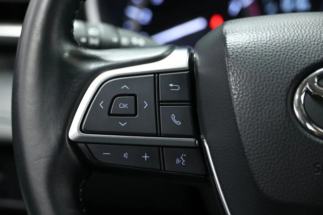 2021 Toyota Highlander - Image 20 of 21