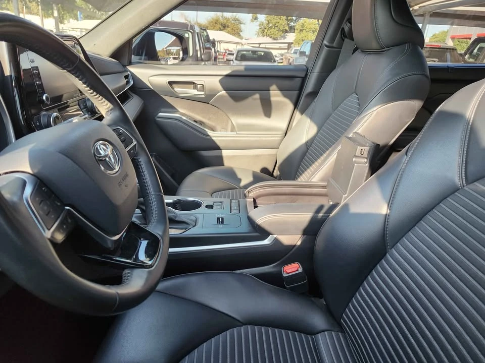 2021 Toyota Highlander - Image 5 of 8