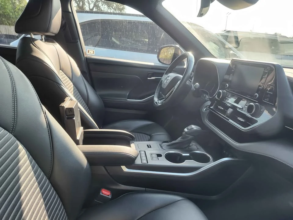 2021 Toyota Highlander - Image 6 of 8