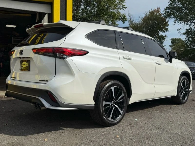 2021 Toyota Highlander - Image 6 of 12