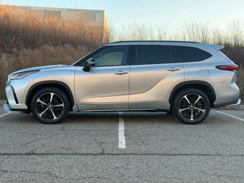 2021 Toyota Highlander - Image 5 of 12